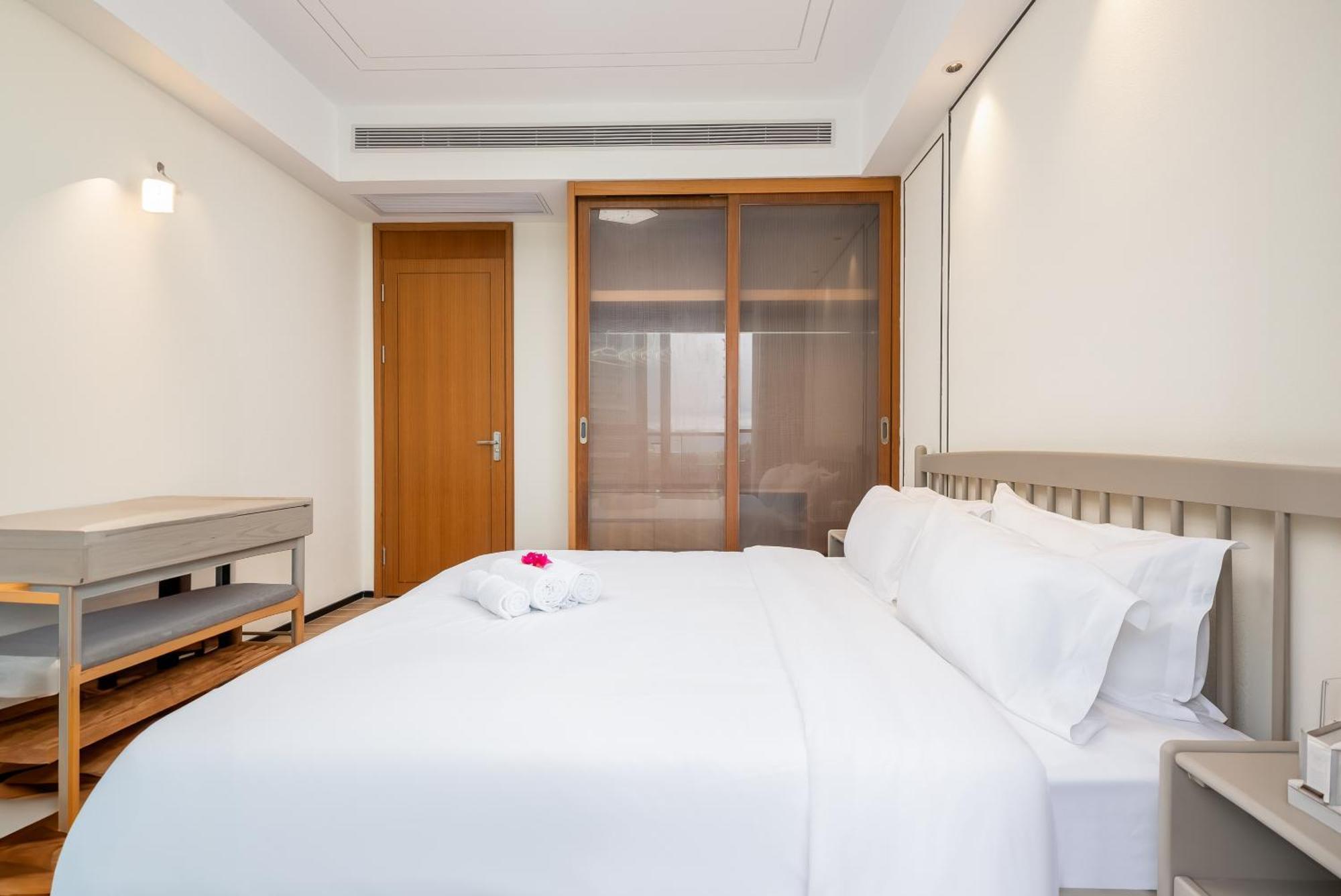 Puhai Sea View Apt By Hailan Tour At Sanya Yazhou Bay#Only 100 Meters To Beach And Sea Swimming Area Exterior photo